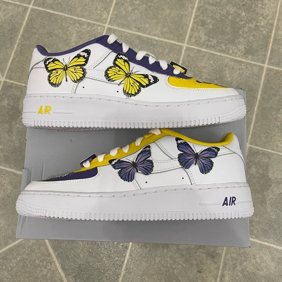 Custom Butterfly Nike Af1 - Picture 2 of 4